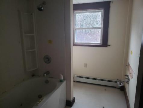 32 Poland Road Auburn ME 04210