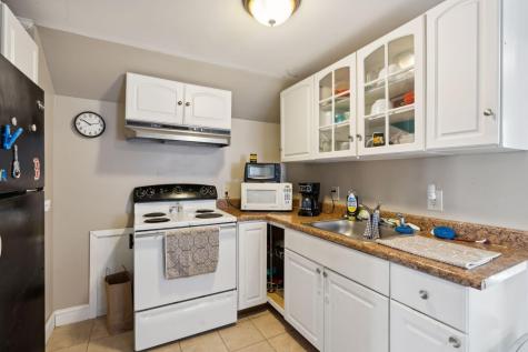 279 Pine Street Lewiston ME 04240