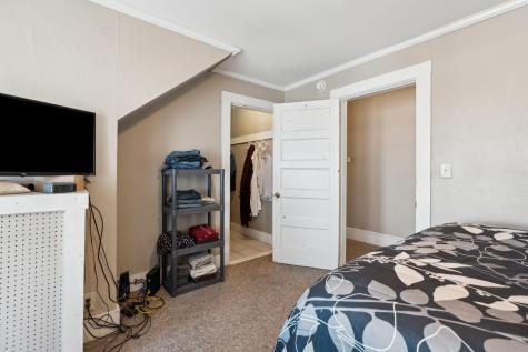 279 Pine Street Lewiston ME 04240