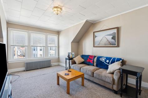 279 Pine Street Lewiston ME 04240