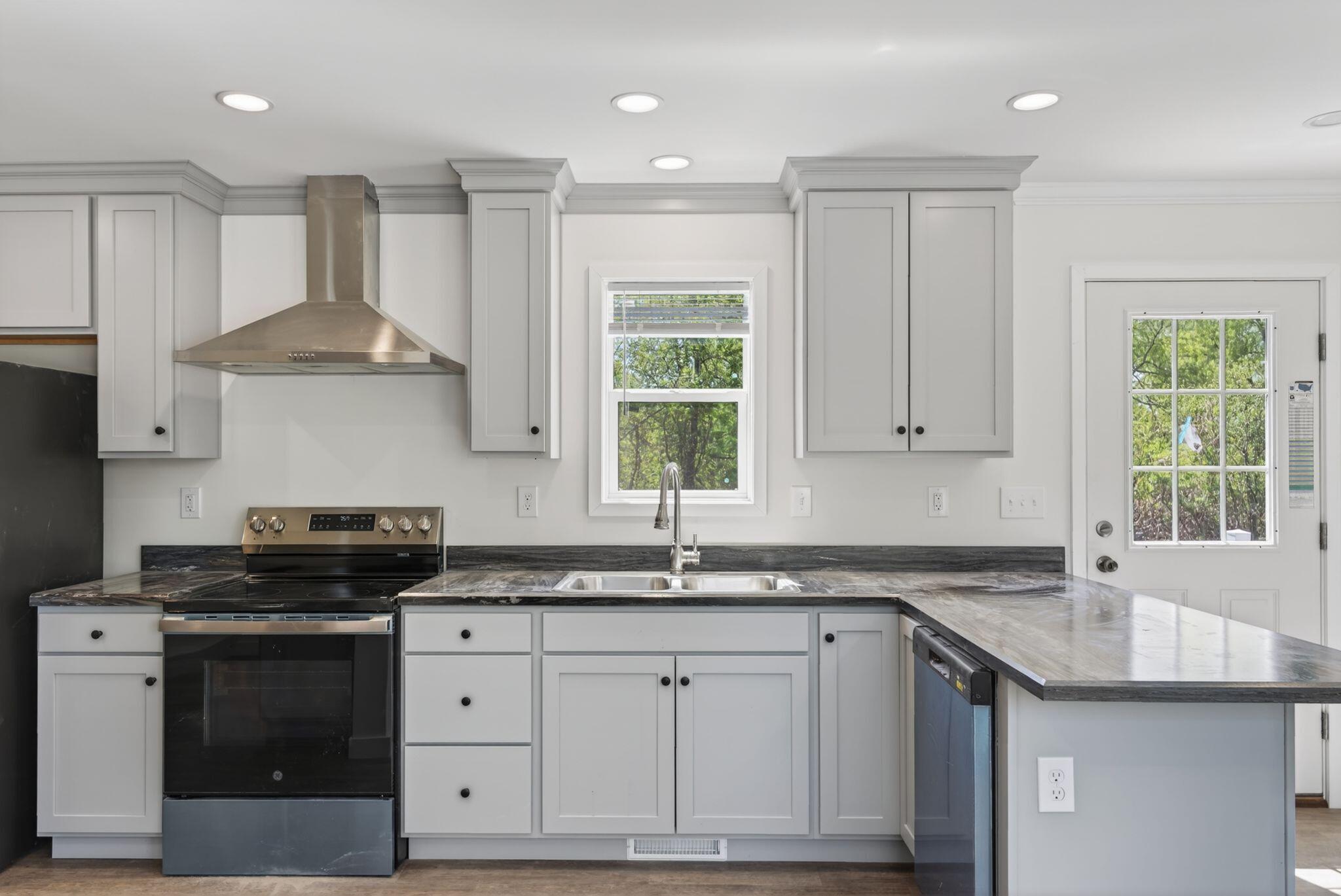 295 Old County Road Rockland ME 04841