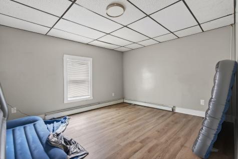 153 Pine Street Lewiston ME 04240
