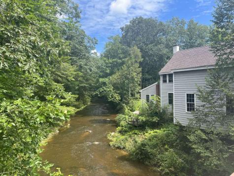 21 Mill Road Falmouth ME 04105