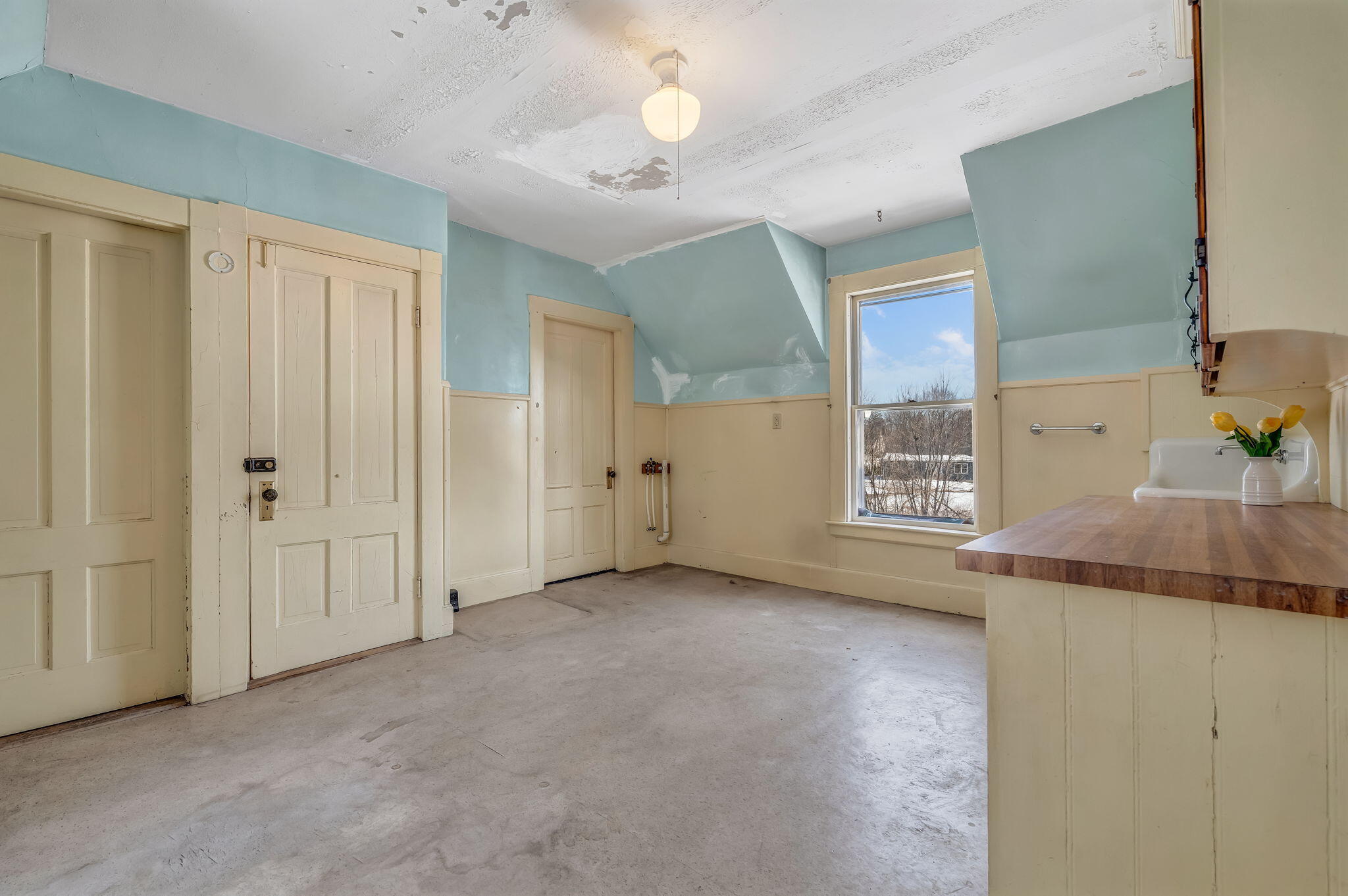 216 Russell Street Lewiston ME 04240