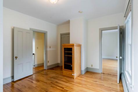 32 Lincoln Street Portland ME 04103