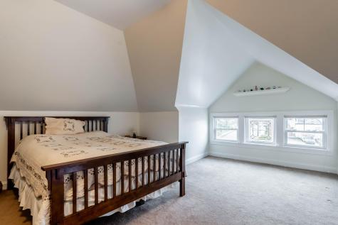 32 Lincoln Street Portland ME 04103