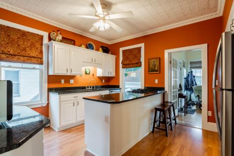 32 Lincoln Street Portland ME 04103