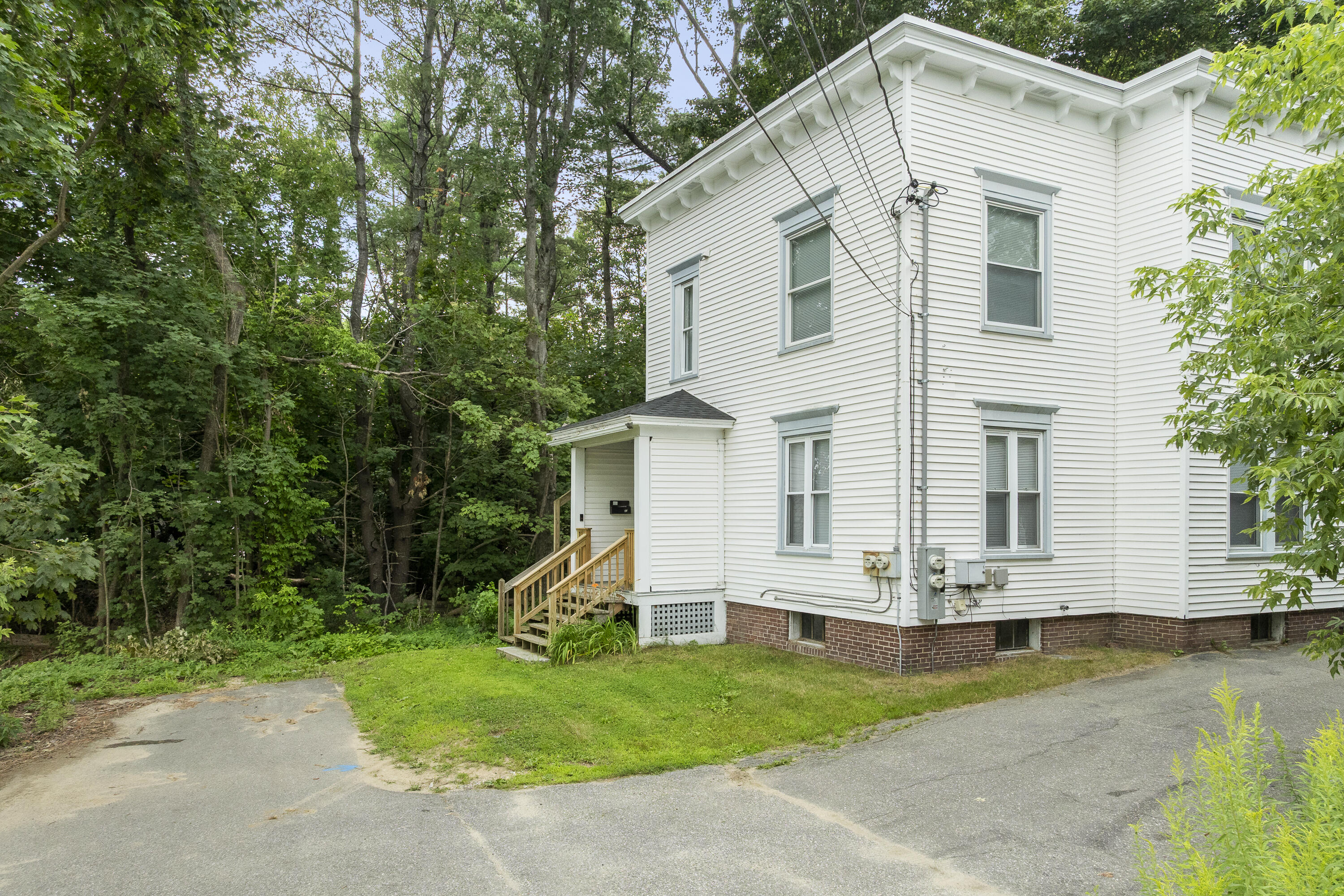 41 Burbank Street Lewiston ME 04240