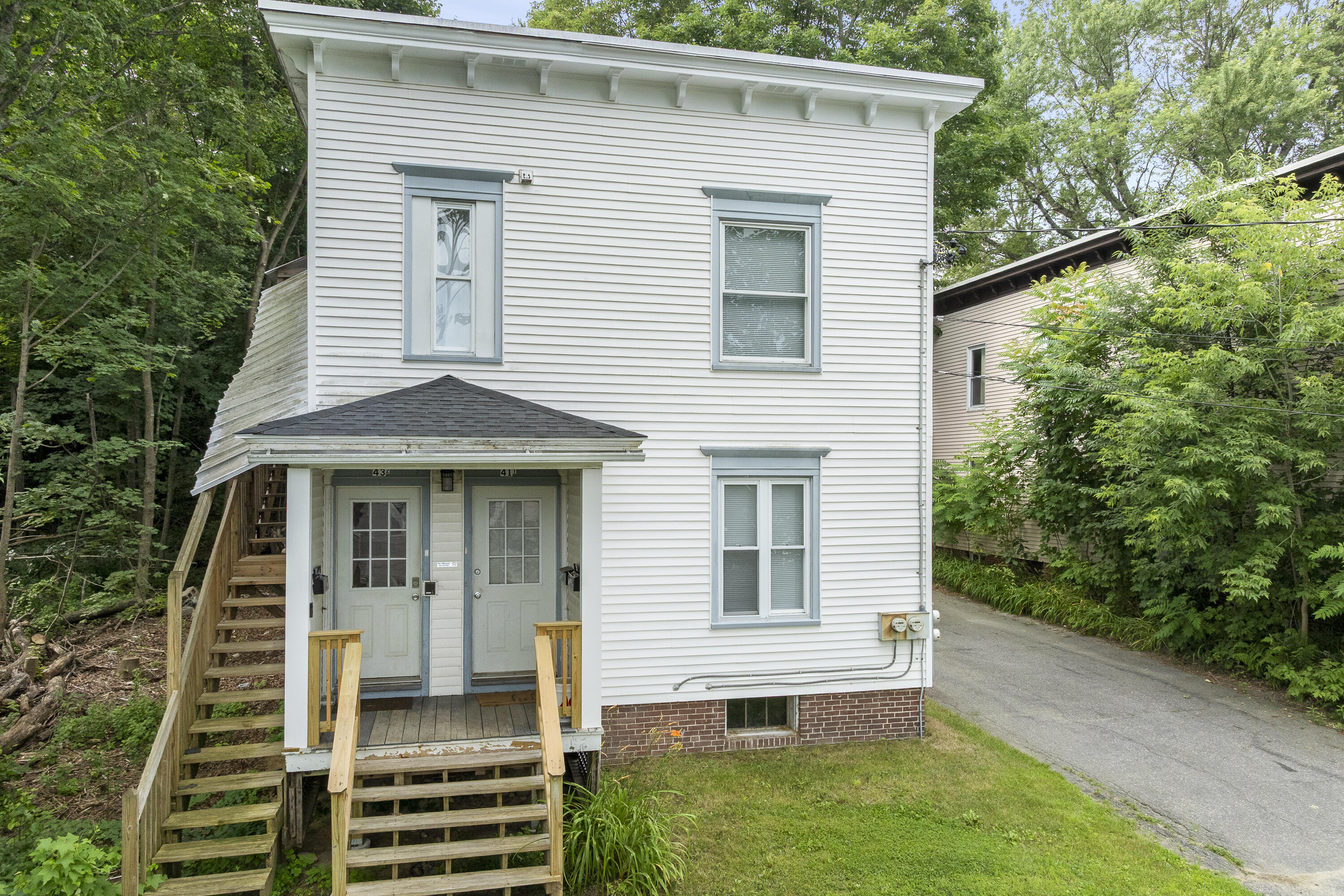 41 Burbank Street Lewiston ME 04240