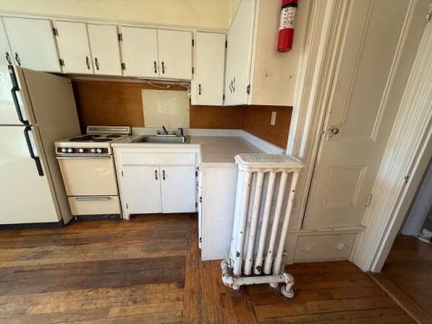 102 Congress Street Belfast ME 04915