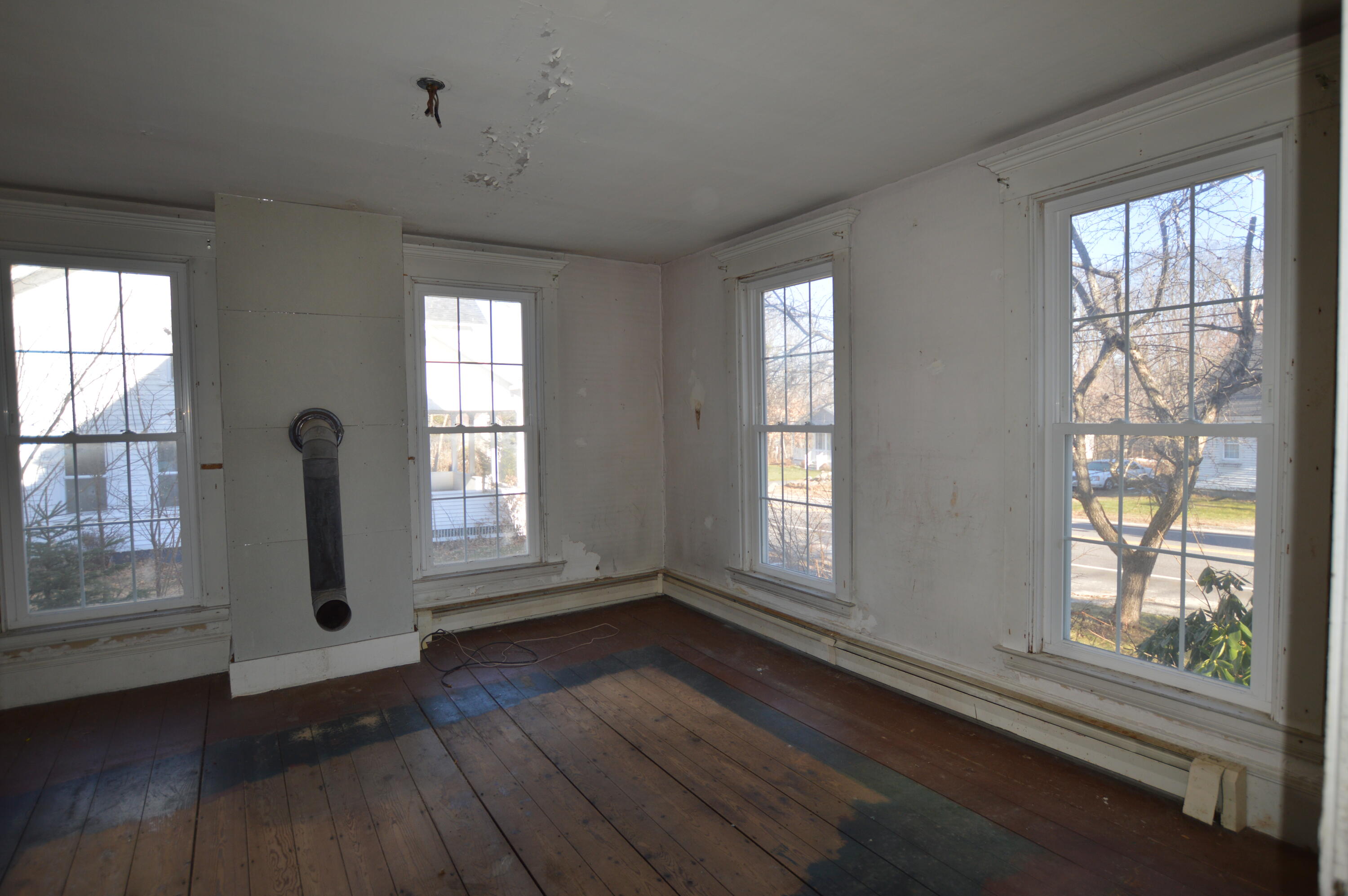 723 Main Street Monmouth ME 04259