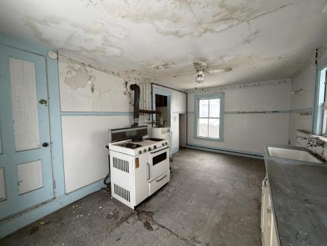 22 Berkeley Street Westbrook ME 04092