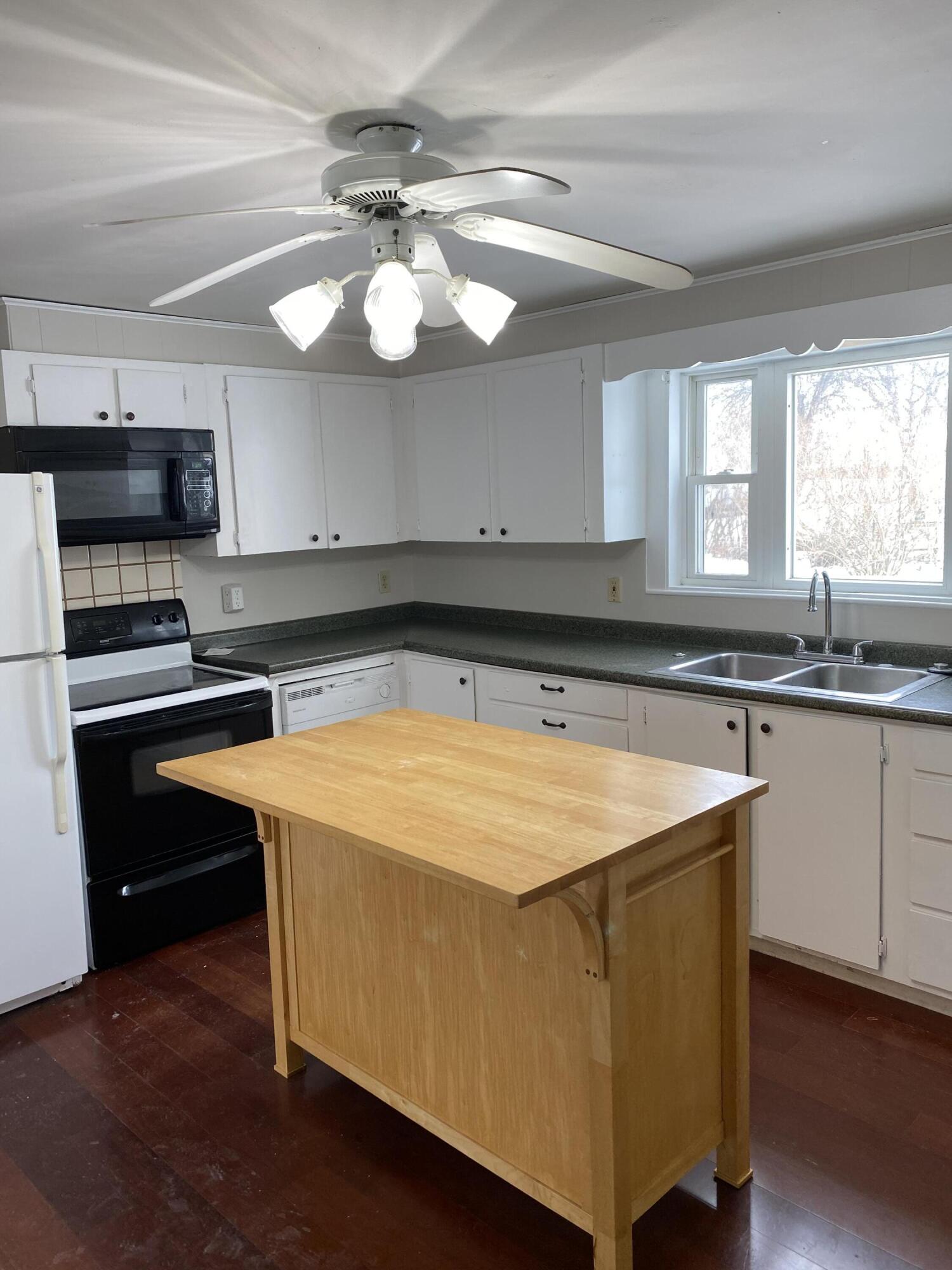 323 Broadway Rockland ME 04841