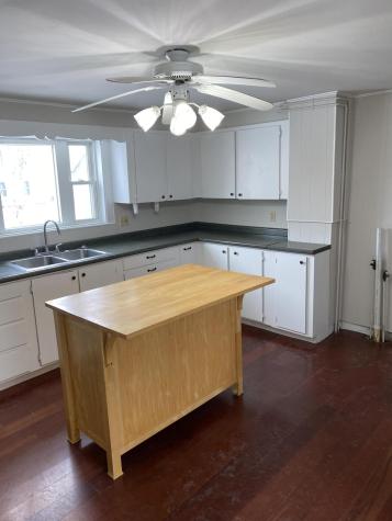 323 Broadway Rockland ME 04841