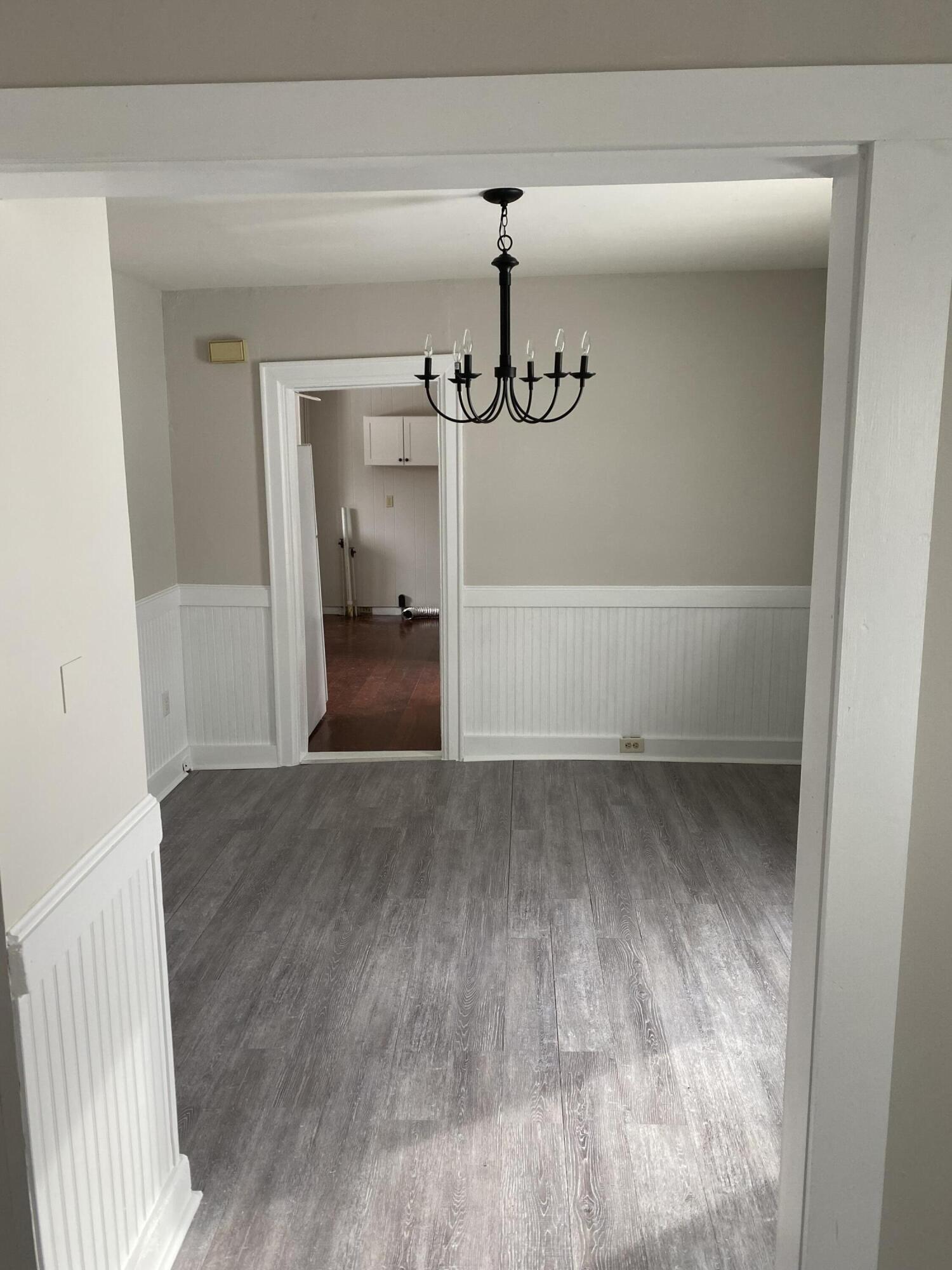 323 Broadway Rockland ME 04841