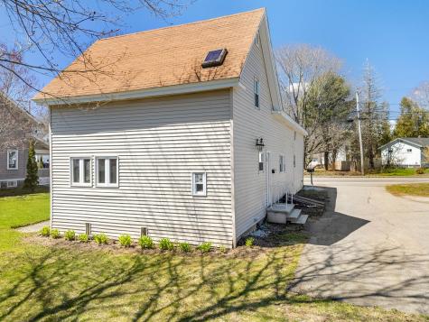 323 Broadway Rockland ME 04841