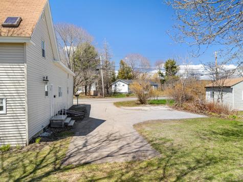 323 Broadway Rockland ME 04841