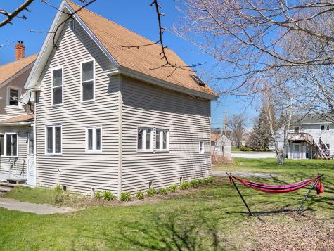 323 Broadway Rockland ME 04841