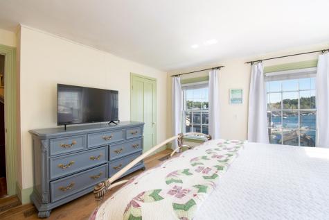 53 Commercial Street Boothbay Harbor ME 04538