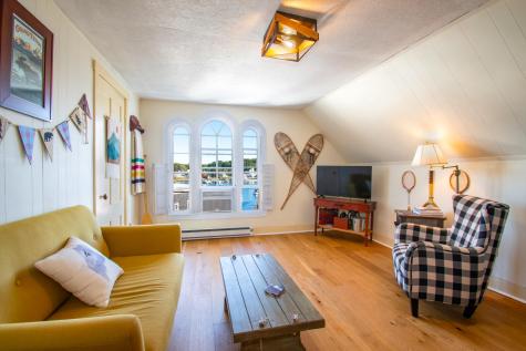 53 Commercial Street Boothbay Harbor ME 04538