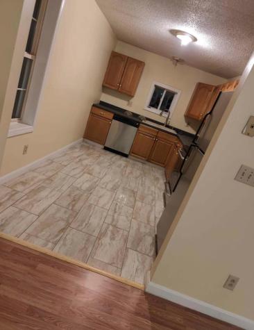 25 Middle Street Gardiner ME 04345