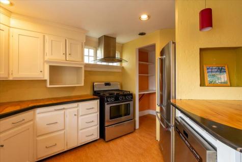 1024 Commercial Street Rockport ME 04856