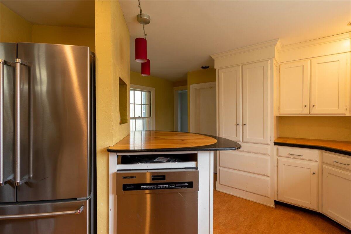 1024 Commercial Street Rockport ME 04856