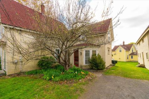 1024 Commercial Street Rockport ME 04856