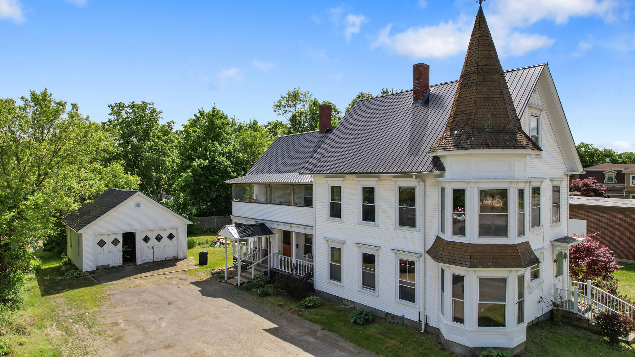 123 Main Street Newport ME 04953