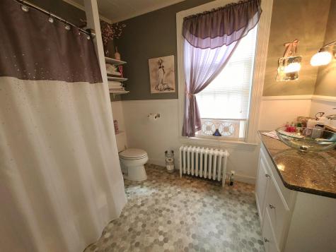 425 Turner Street Auburn ME 04210