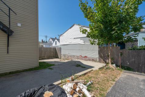 84 Pike Street Biddeford ME 04005