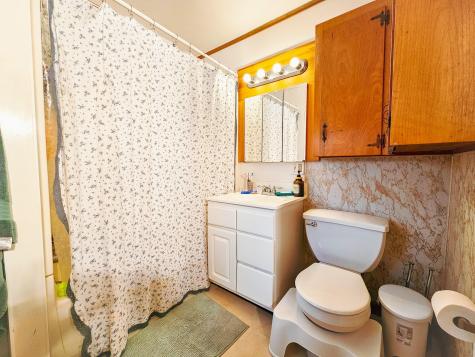 128 Middle Street Farmington ME 04938