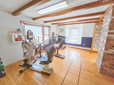 128 Middle Street Farmington ME 04938
