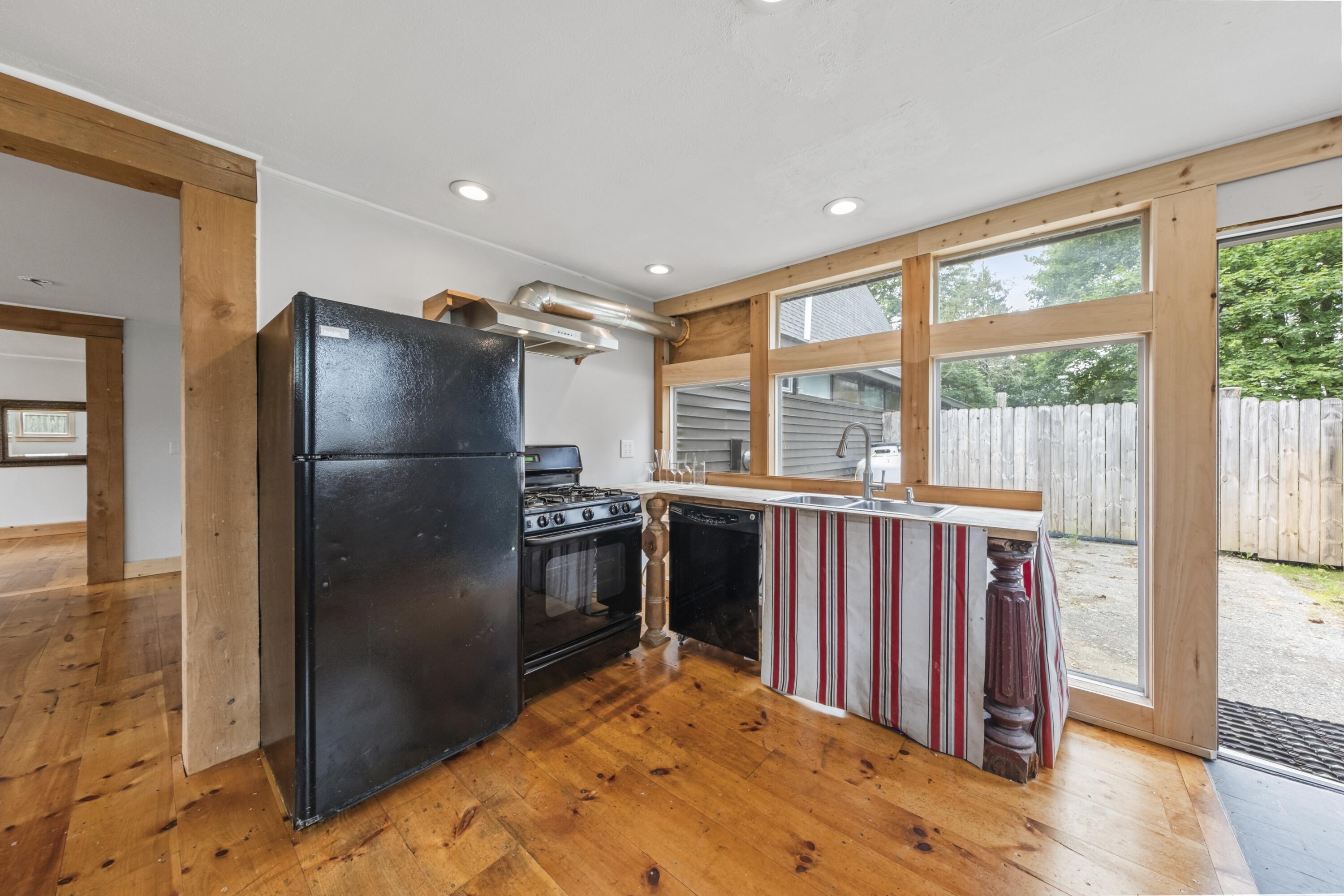 312 Broadway Rockland ME 04841