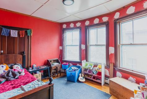 62 Dennison Street Auburn ME 04210