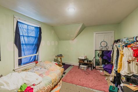 62 Dennison Street Auburn ME 04210