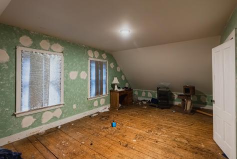 62 Dennison Street Auburn ME 04210