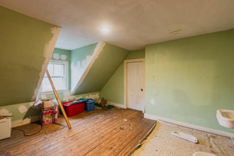 62 Dennison Street Auburn ME 04210