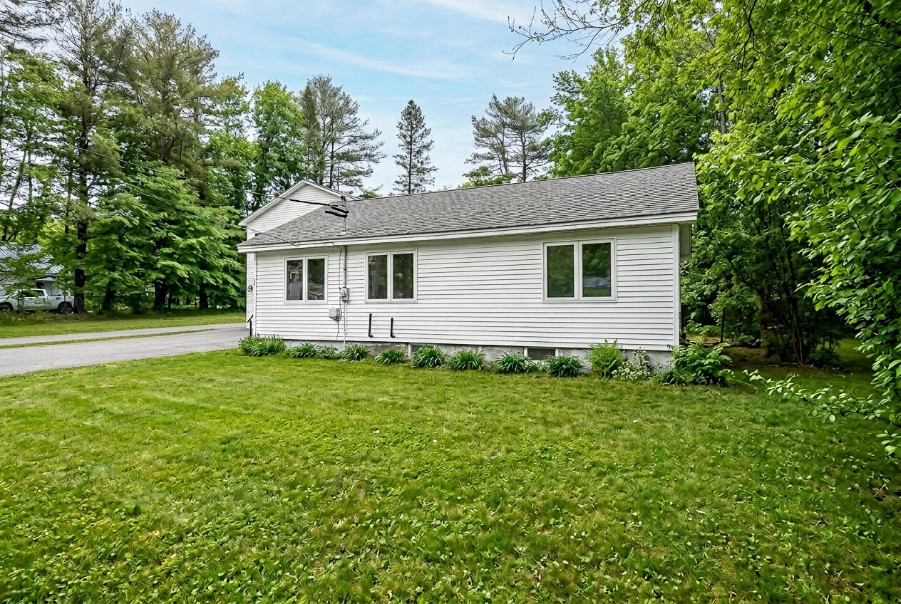 28 Abbott Street Old Town ME 04468