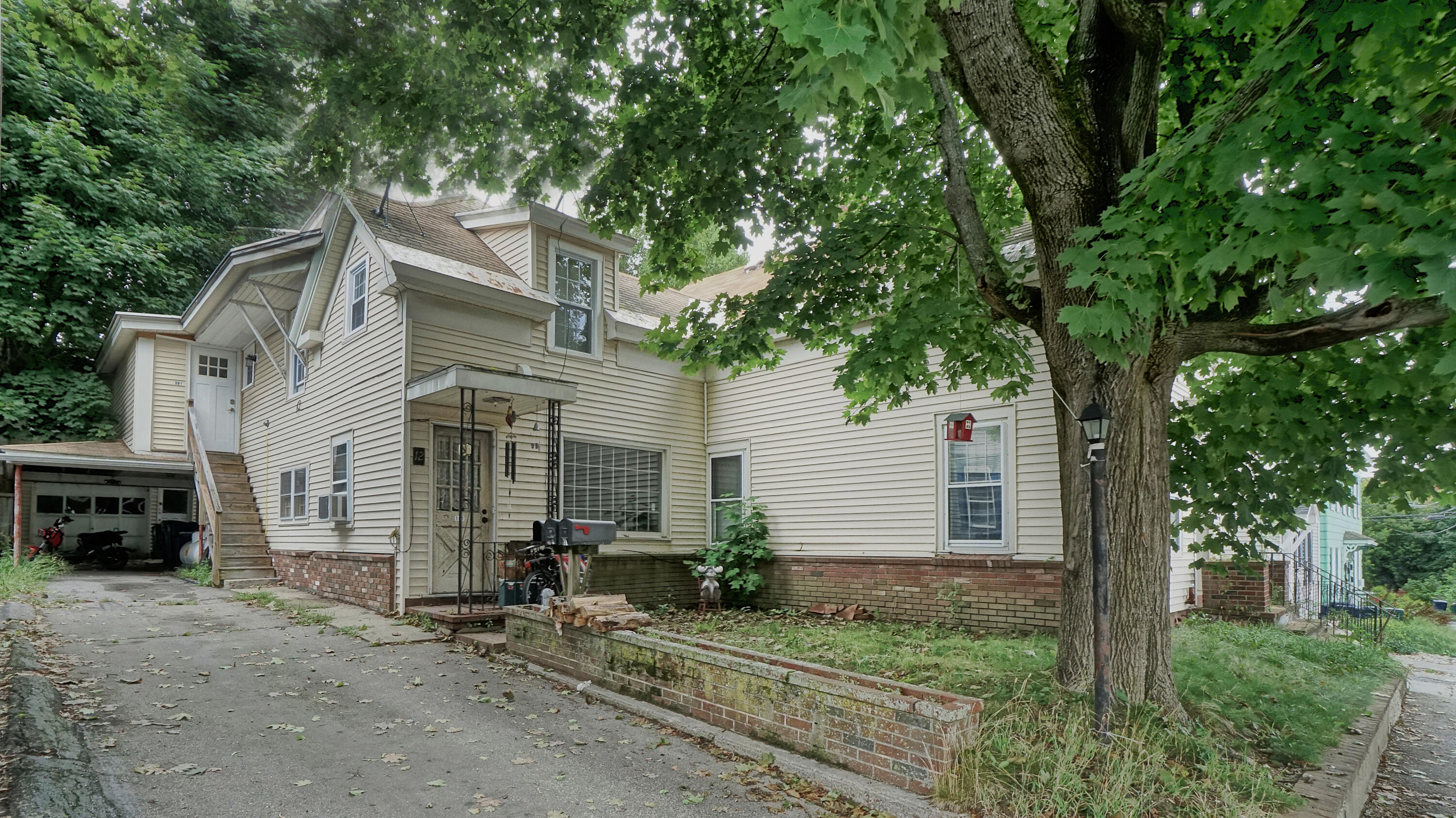 12 Kossuth Street Biddeford ME 04005