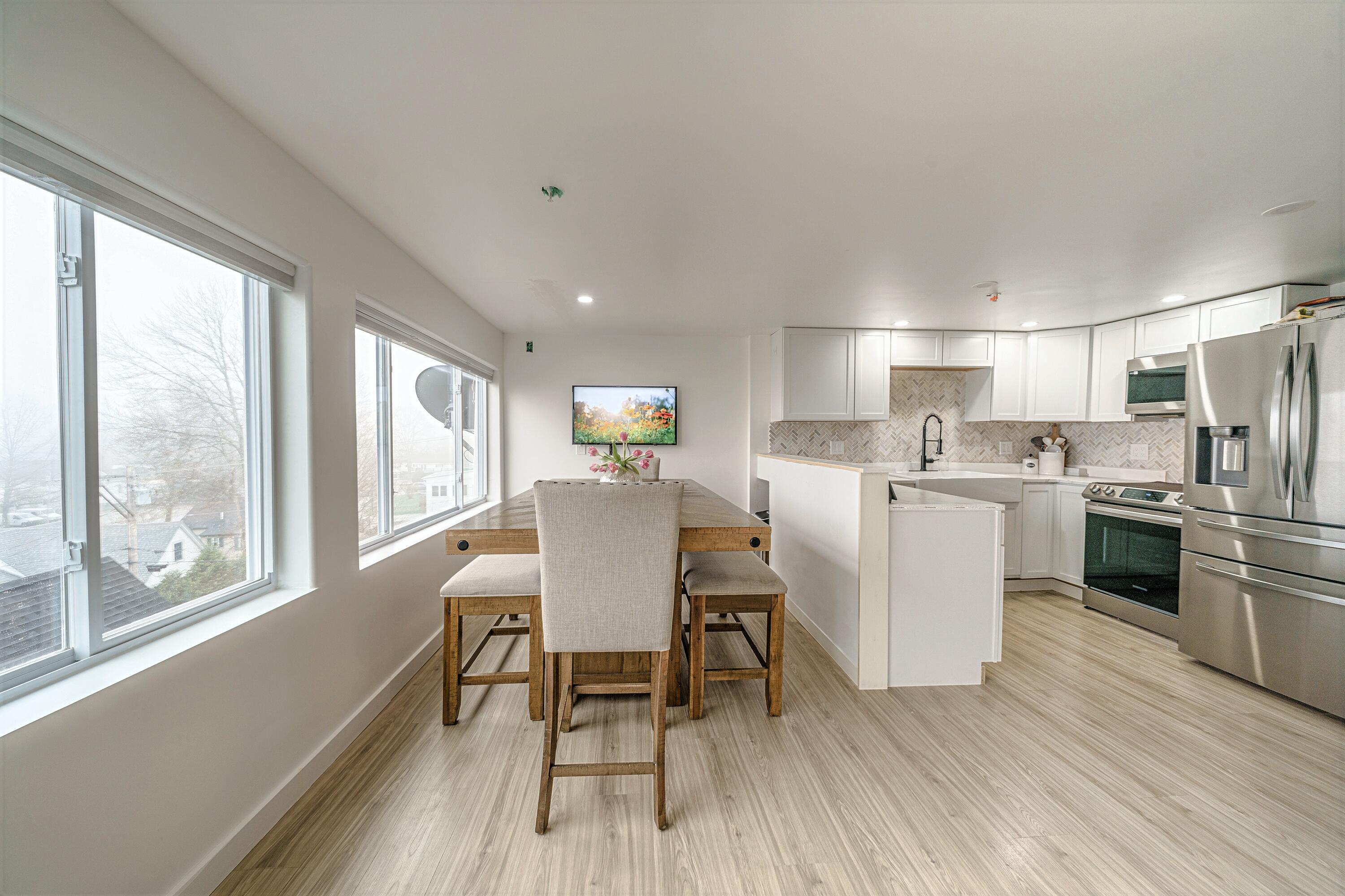 37 & 39 E Main Street Searsport ME 04974