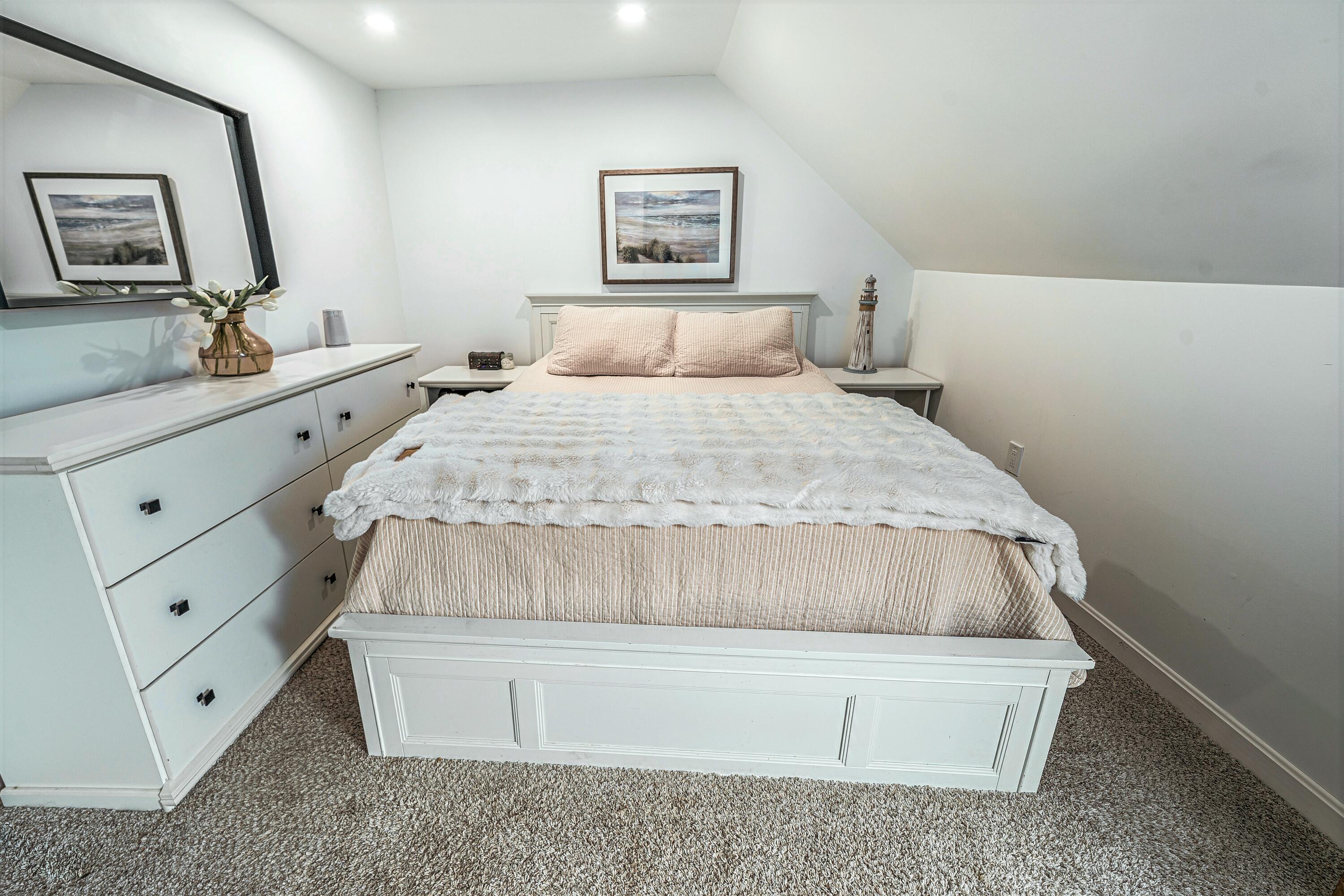 37 & 39 E Main Street Searsport ME 04974