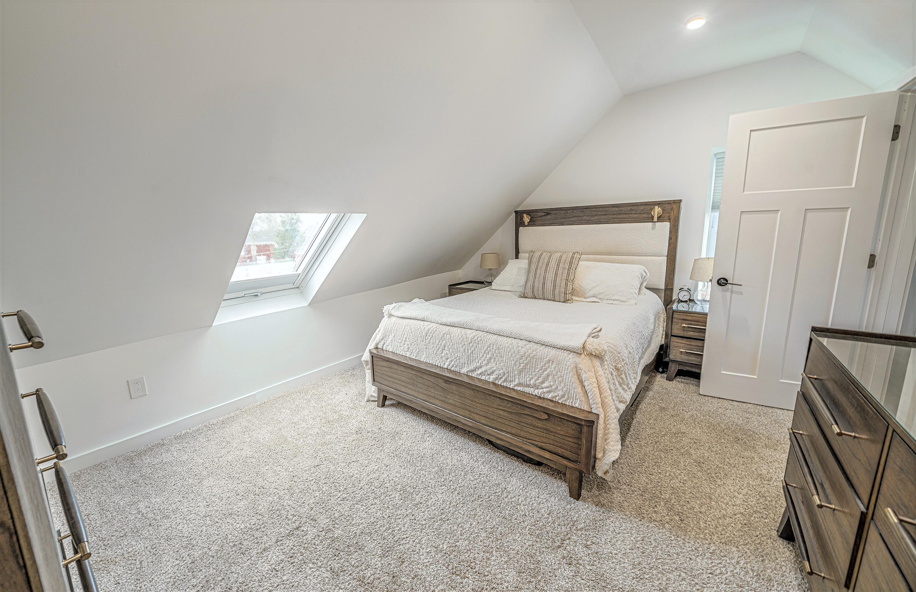 37 & 39 E Main Street Searsport ME 04974