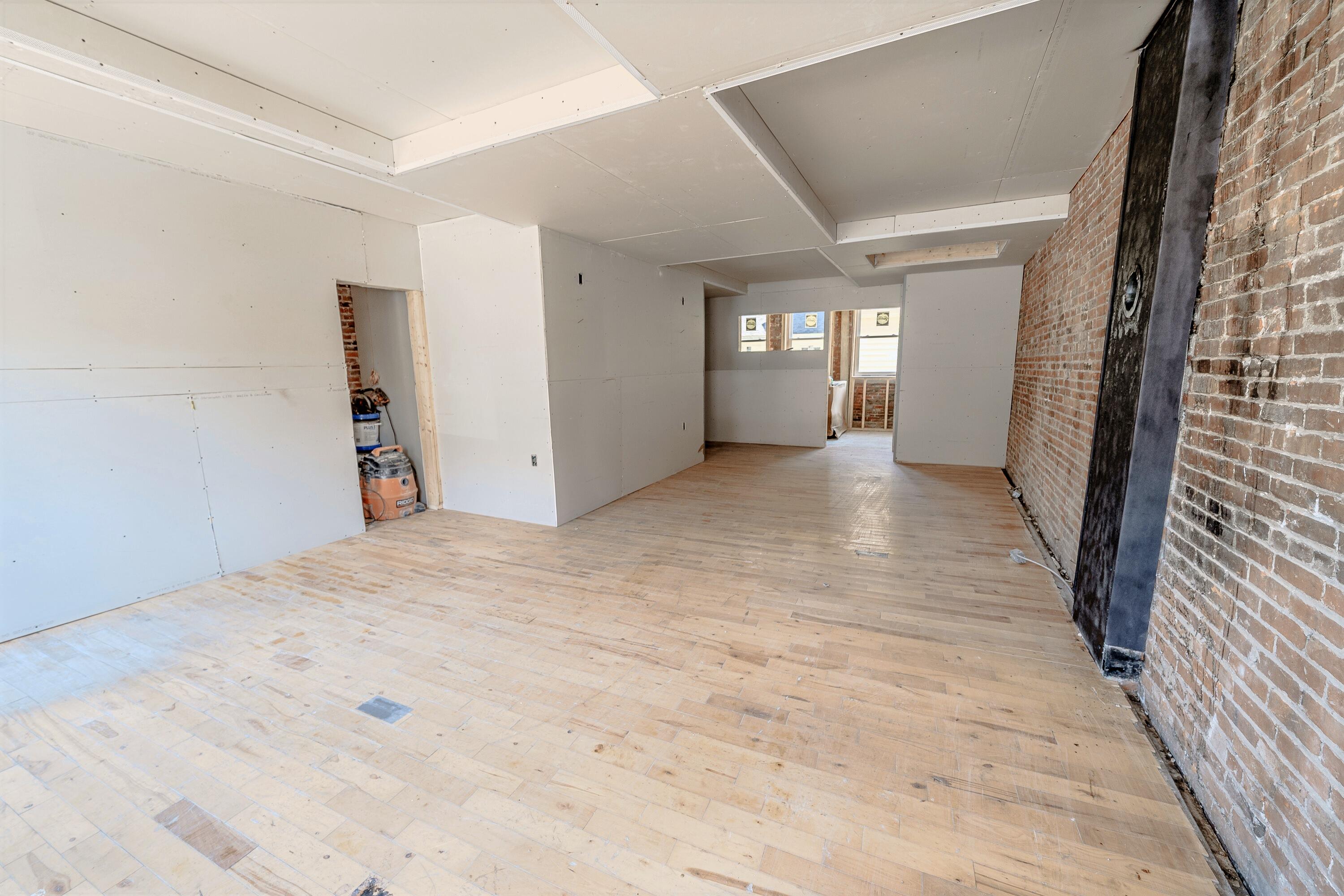 37 & 39 E Main Street Searsport ME 04974