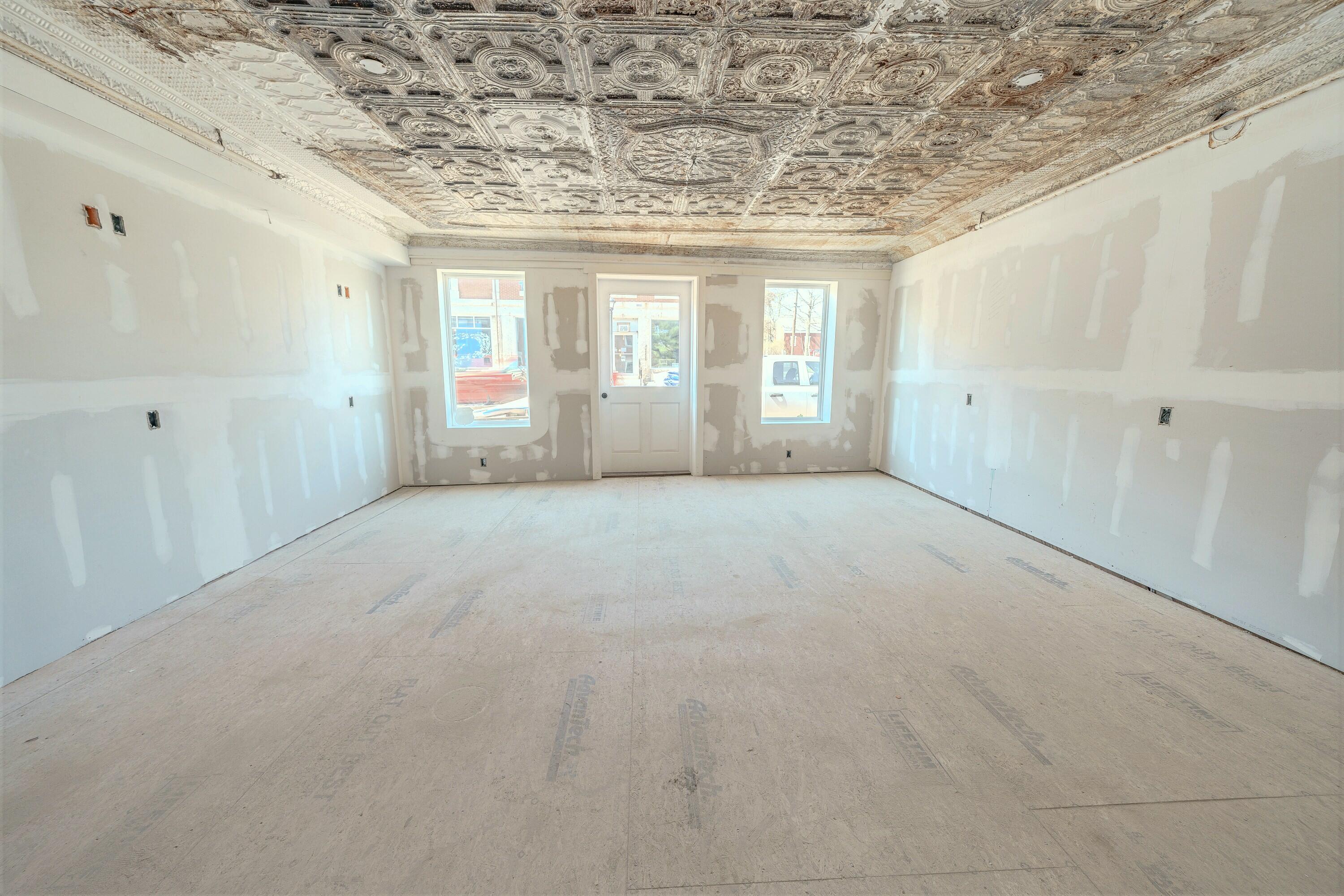 37 & 39 E Main Street Searsport ME 04974