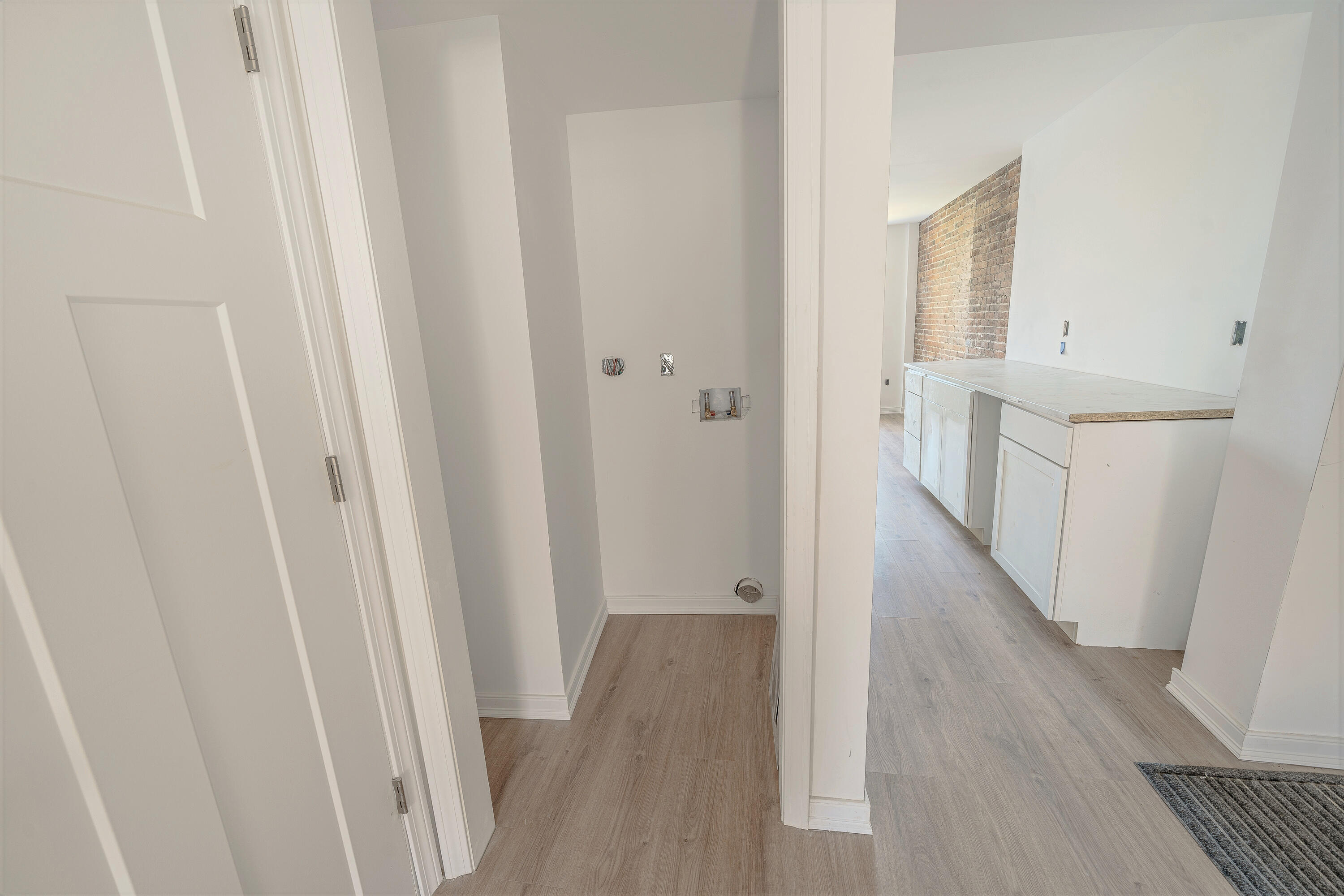 37 & 39 E Main Street Searsport ME 04974