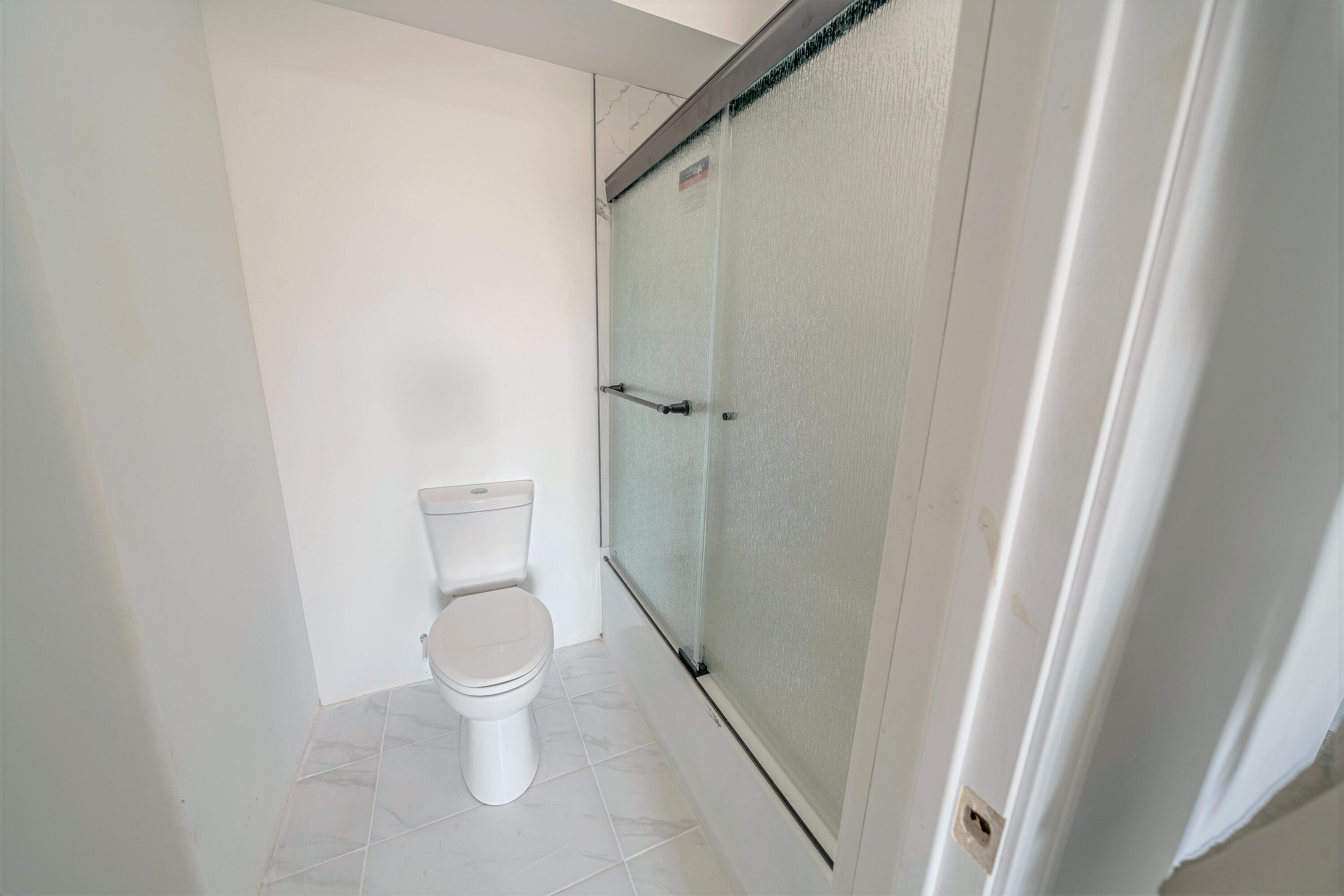 37 & 39 E Main Street Searsport ME 04974