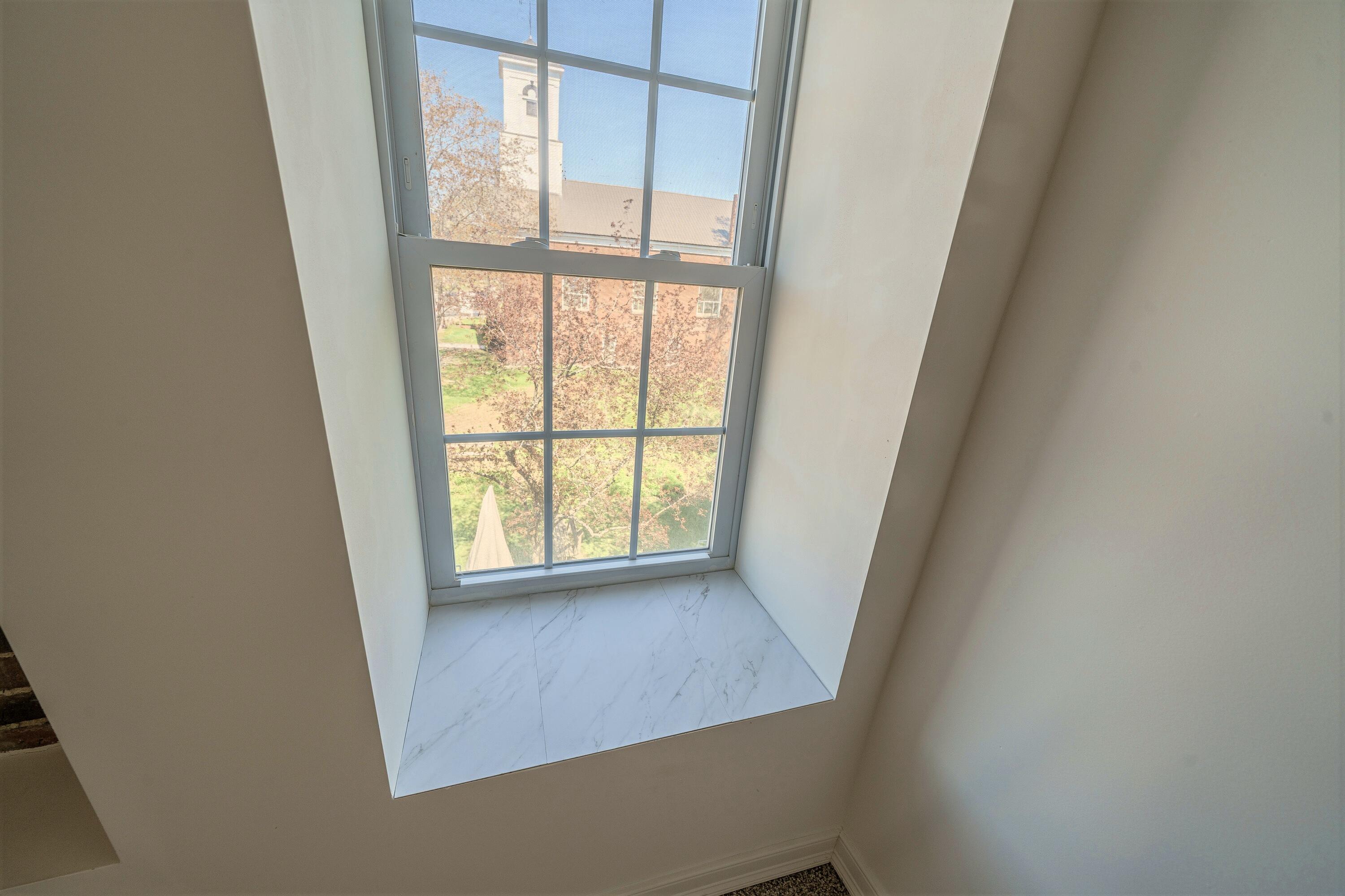 37 & 39 E Main Street Searsport ME 04974