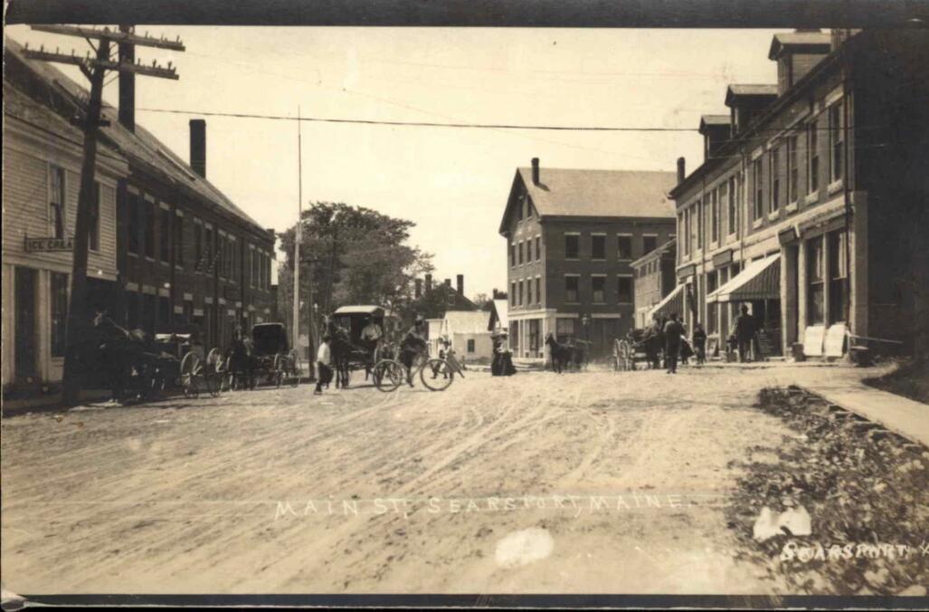 37 & 39 E Main Street Searsport ME 04974