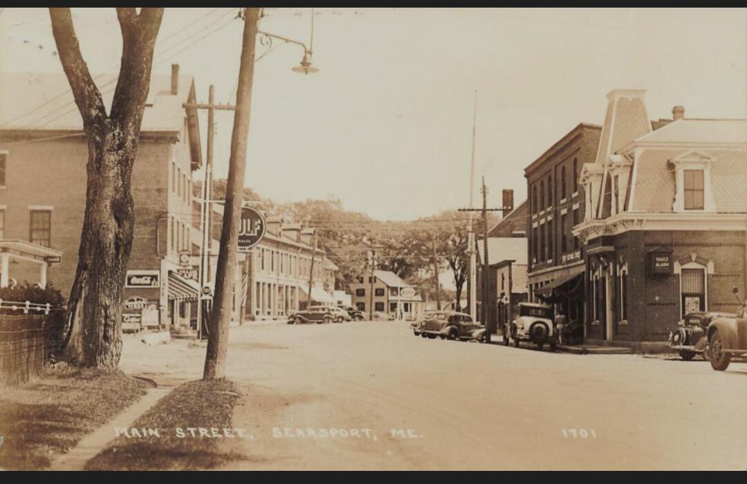 37 & 39 E Main Street Searsport ME 04974